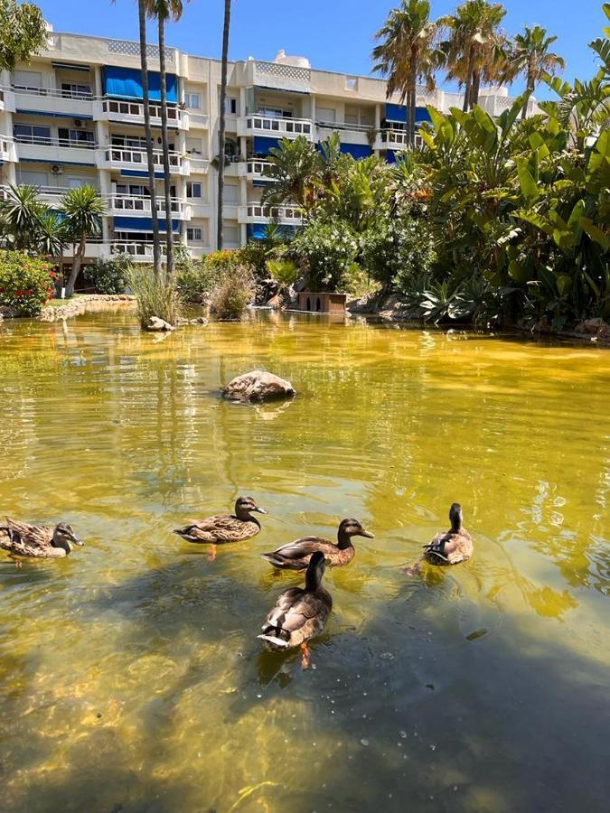 Costalago Beach Torremolinos Bagian luar foto